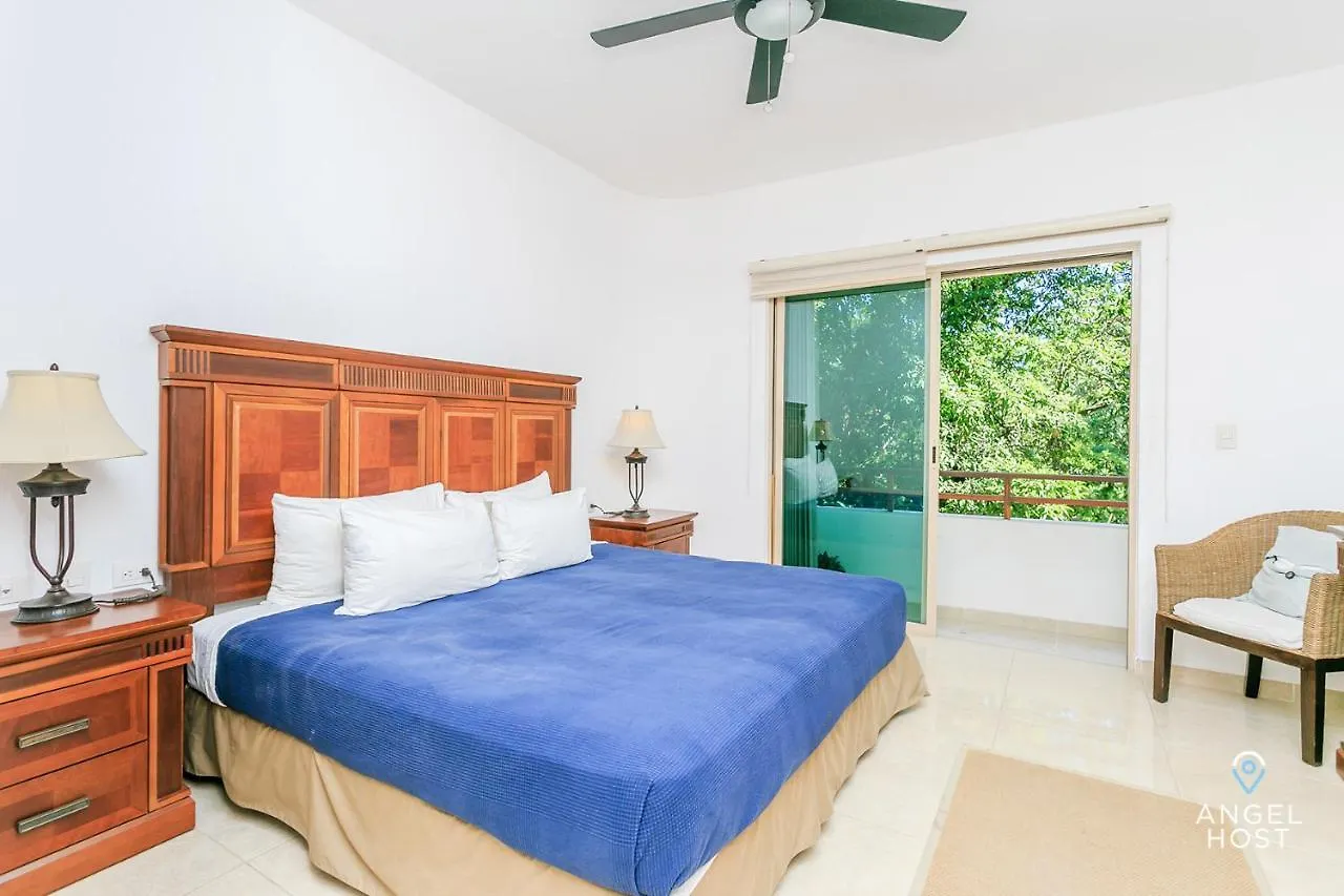 Condos Perfectly Situated Between The Beach & Tulum Town By Stella Rentals 0*,  México