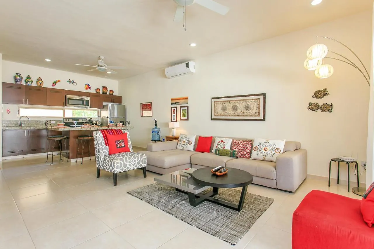 Condos Perfectly Situated Between The Beach & Tulum Town By Stella Rentals Apartamento