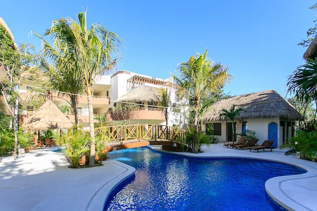 Condos Perfectly Situated Between The Beach & Tulum Town By Stella Rentals Apartamento