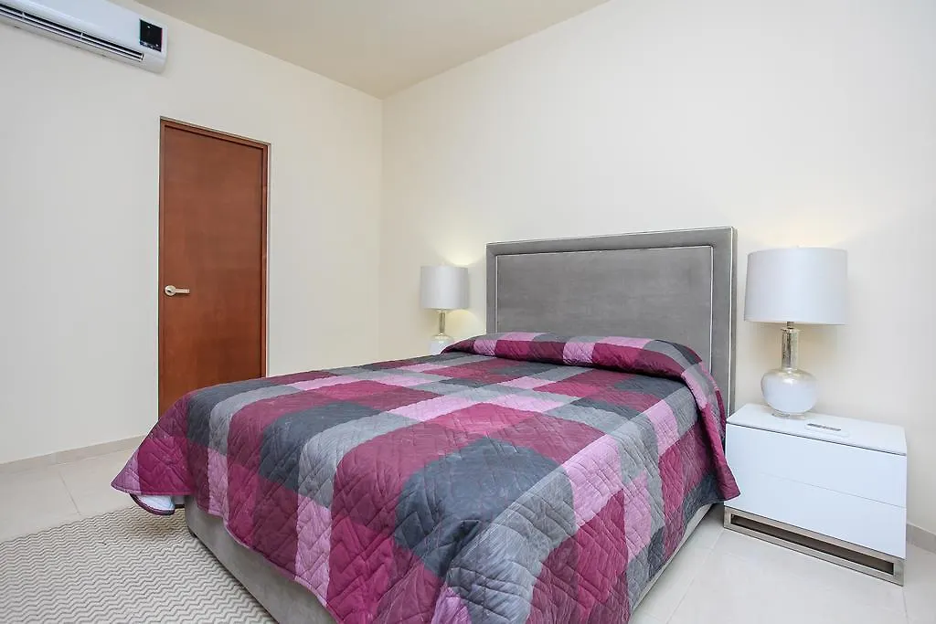 Condos Perfectly Situated Between The Beach & Tulum Town By Stella Rentals México